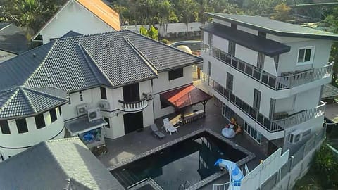 Property building, Bird's eye view
