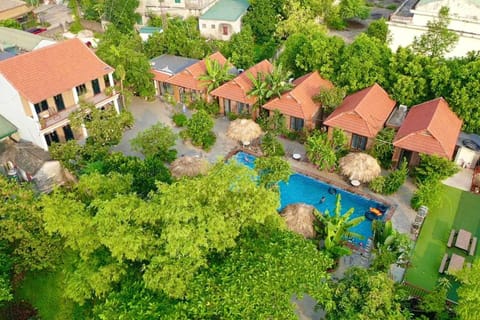 Property building, Garden, On site, Swimming pool