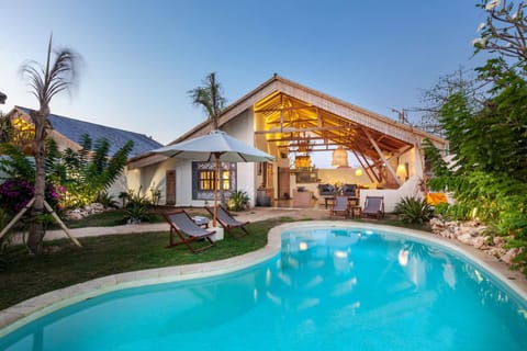 Property building, Night, Natural landscape, Garden view, Pool view, Swimming pool, sunbed