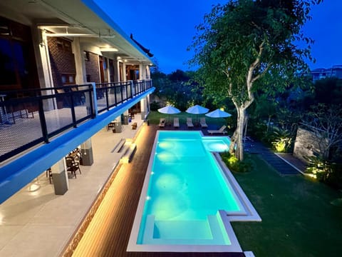 Pool view, Swimming pool