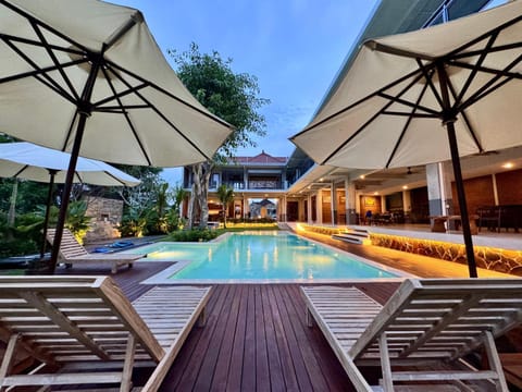 Pool view, Swimming pool