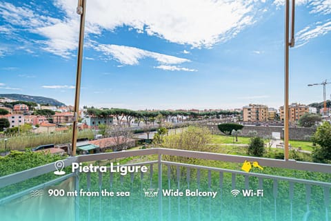 Natural landscape, Balcony/Terrace, City view