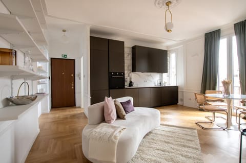 Kitchen or kitchenette, Living room, Dining area, oven, stove