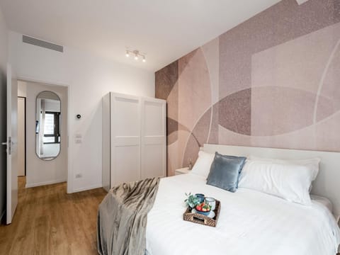 Bed, Photo of the whole room, Bedroom, wardrobe