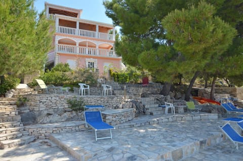 Apartment 3609-5 for 3 Pers in Karbuni Apartment in Dubrovnik-Neretva County