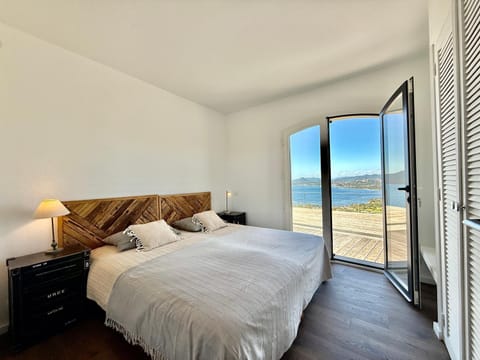 Villa Altezza - vue mer 270° House in Porto-Vecchio