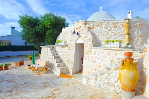 Property building, Day