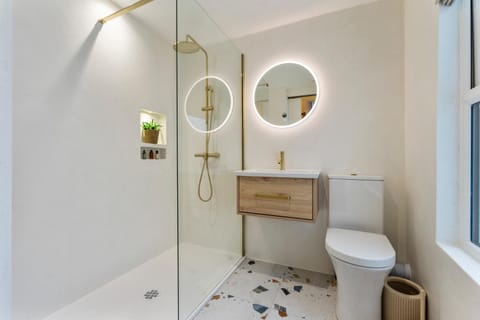 Shower, Toilet, Bathroom