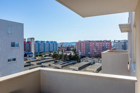 Musulin apartment with balcony and garage Apartment in Zadar