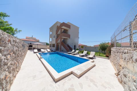 Property building, Swimming pool