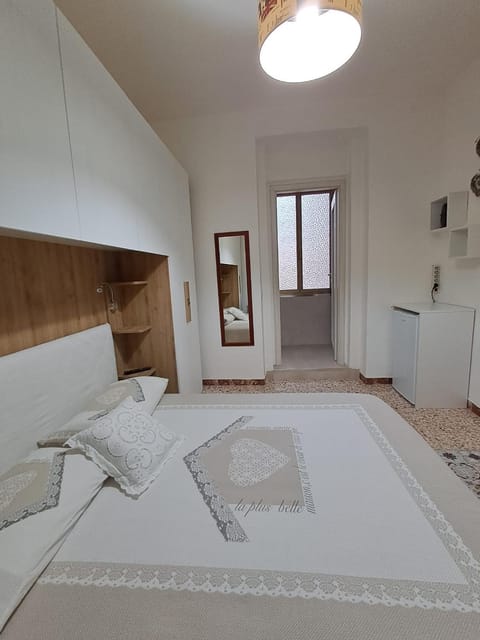 Bathroom, Bedroom, wardrobe