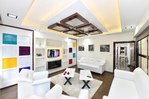 Communal lounge/ TV room, TV and multimedia, Living room, Seating area