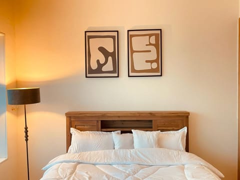 Bed, Decorative detail