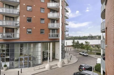 Apartment In Canary Wharf, London Apartment in England