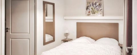 Appartement confortable à Remoulins, 49 m² avec piscine Apartment in Provence-Alpes-Côte d'Azur