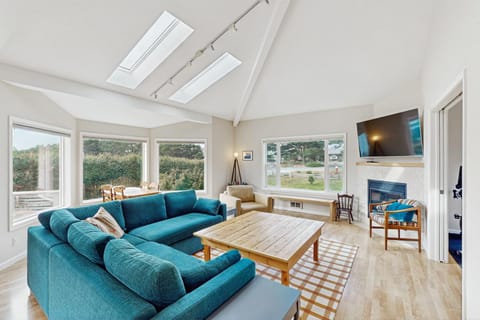 Ghost Tree Getaway House in Oregon