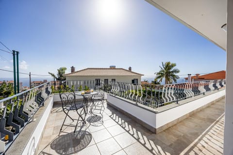 View (from property/room), Balcony/Terrace