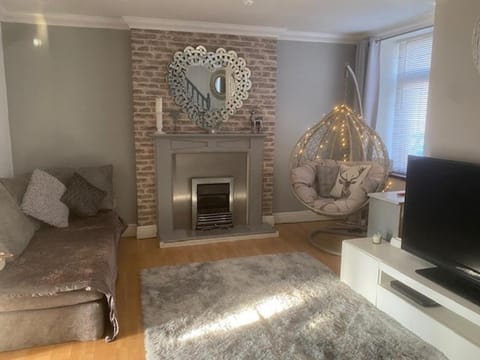 Welsh Retreat with Stunning Views sleeps upto 4 House in Wales