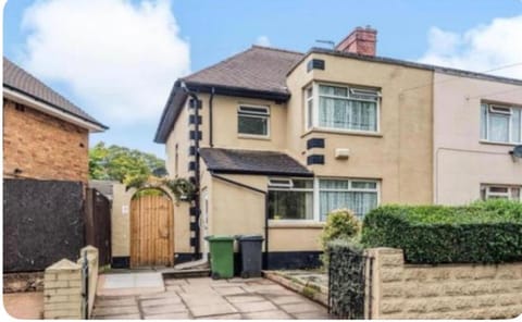 Property building, Day, Street view