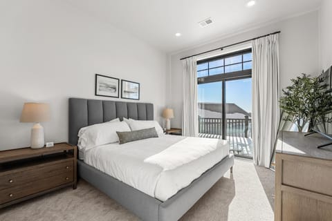 Anchor Point Condo by Simple Life Rentals House in Egg Harbor