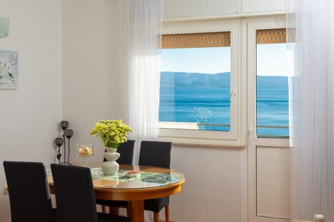 Dining area, Sea view