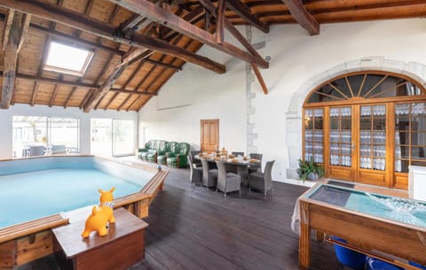 Swimming pool