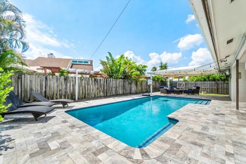 Patio, Day, Pool view, Swimming pool, sunbed