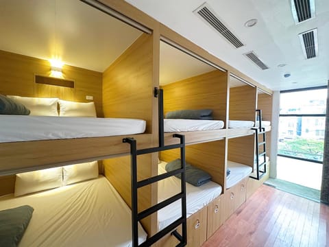 Bed, Bedroom, bunk bed