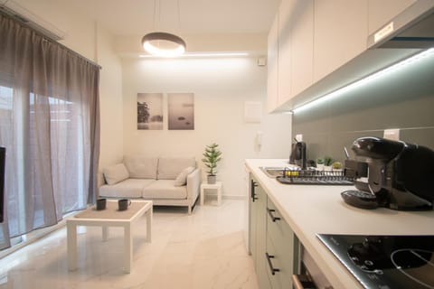 Kitchen or kitchenette, Seating area