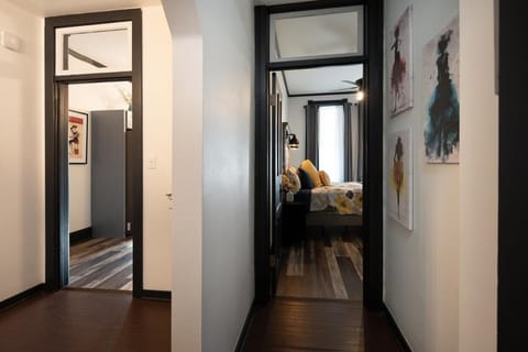 Blame Jaime - downtown, the heart of all the fun! Apartment in Port Clinton