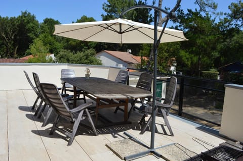 Day, View (from property/room), Balcony/Terrace, Dining area