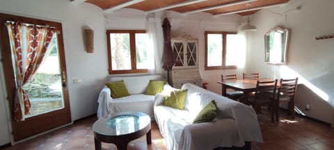 Casa amb encant i una àmplia sortida al jardí Apartment in Cadaqués