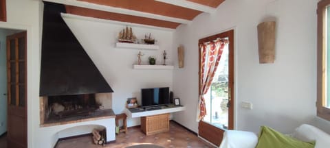 Casa amb encant i una àmplia sortida al jardí Apartment in Cadaqués