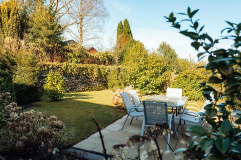 Natural landscape, Garden, Balcony/Terrace, Garden view