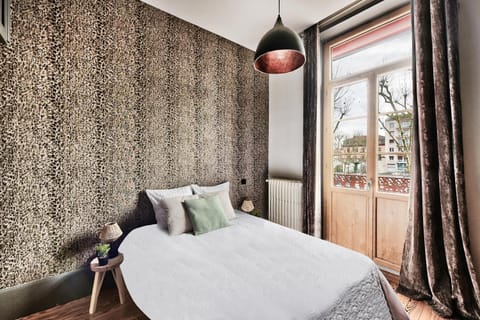 l elegante chambre chez moi Vacation rental in Villefranche-sur-Saone