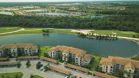 Property building, Day, Neighbourhood, Bird's eye view, Lake view