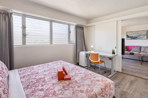 401 FREE Parking 10 min beach 2b-Waikiki Ala Moana Apartment in McCully-Moiliili