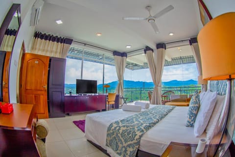 Garden, Bathroom, Coffee/tea facilities, View (from property/room), Balcony/Terrace, Living room, Photo of the whole room, Bedroom, City view, Garden view, Mountain view, Mountain view, River view, River view, Sunrise