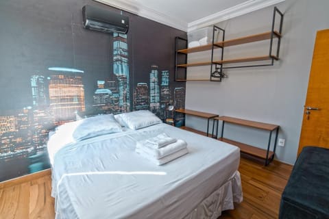 Bed, Photo of the whole room, towels, air conditioner