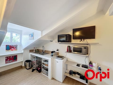 Studio charmant, climatisé, dans un ancien palace à Menton - FR-1-647-45 Apartment in Menton