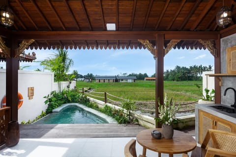 View (from property/room), Pool view, Swimming pool