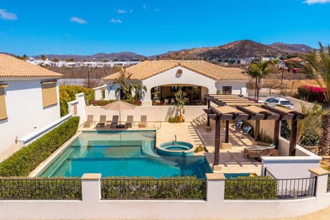 Day, Bird's eye view, Pool view, Swimming pool, sunbed
