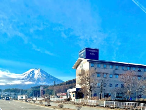Property building, Natural landscape, View (from property/room)