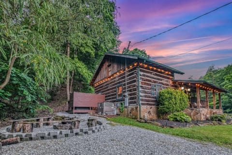 Hidden Acres Lodge cabin Cabin in Sevierville