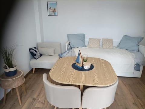 Le Crotoy appt 15 place jeanne d Arc bat le Picardy Apartment in Le Crotoy