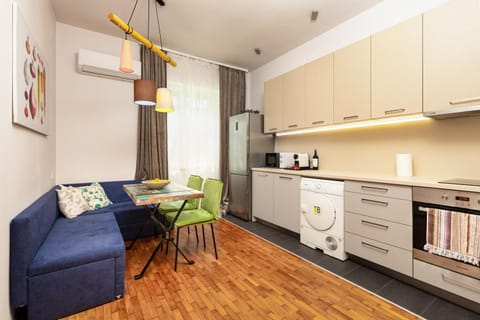 HeBrOs Park Apartment Next to Kapana 2BR Apartment in Plovdiv