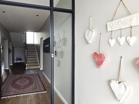 Seaside Retreat in Langebaan with Hot Tub and BBQ House in Western Cape