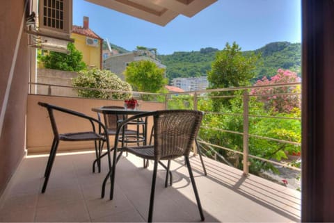 Natural landscape, View (from property/room), Balcony/Terrace, Mountain view