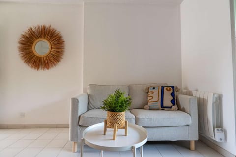 Mazet 6 a 7 pers Piscine Tahiti Park Villa in Le Lavandou