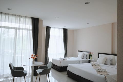 Bed, Living room, Photo of the whole room, Bedroom